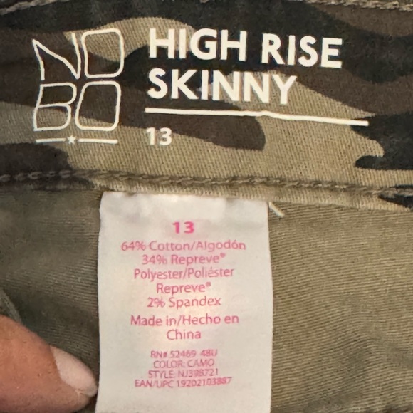 B-175 No Boundaries Cream Brown & Black Camo High Rise Skinny Jeans Size 13 - Picture 9 of 14